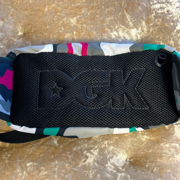 DGK Multi-color camo belt bag. Roomy and lightweight. Adjustable length. - Picture 6 of 8